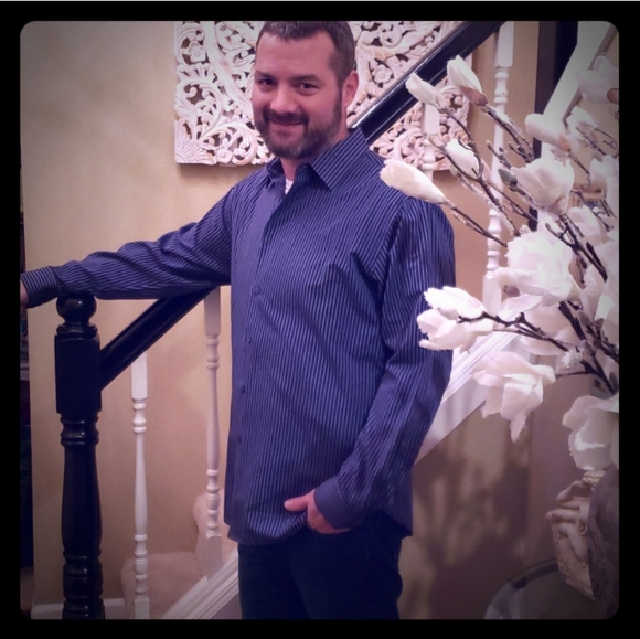 Mens button up dress shirt - Picture 2 of 4